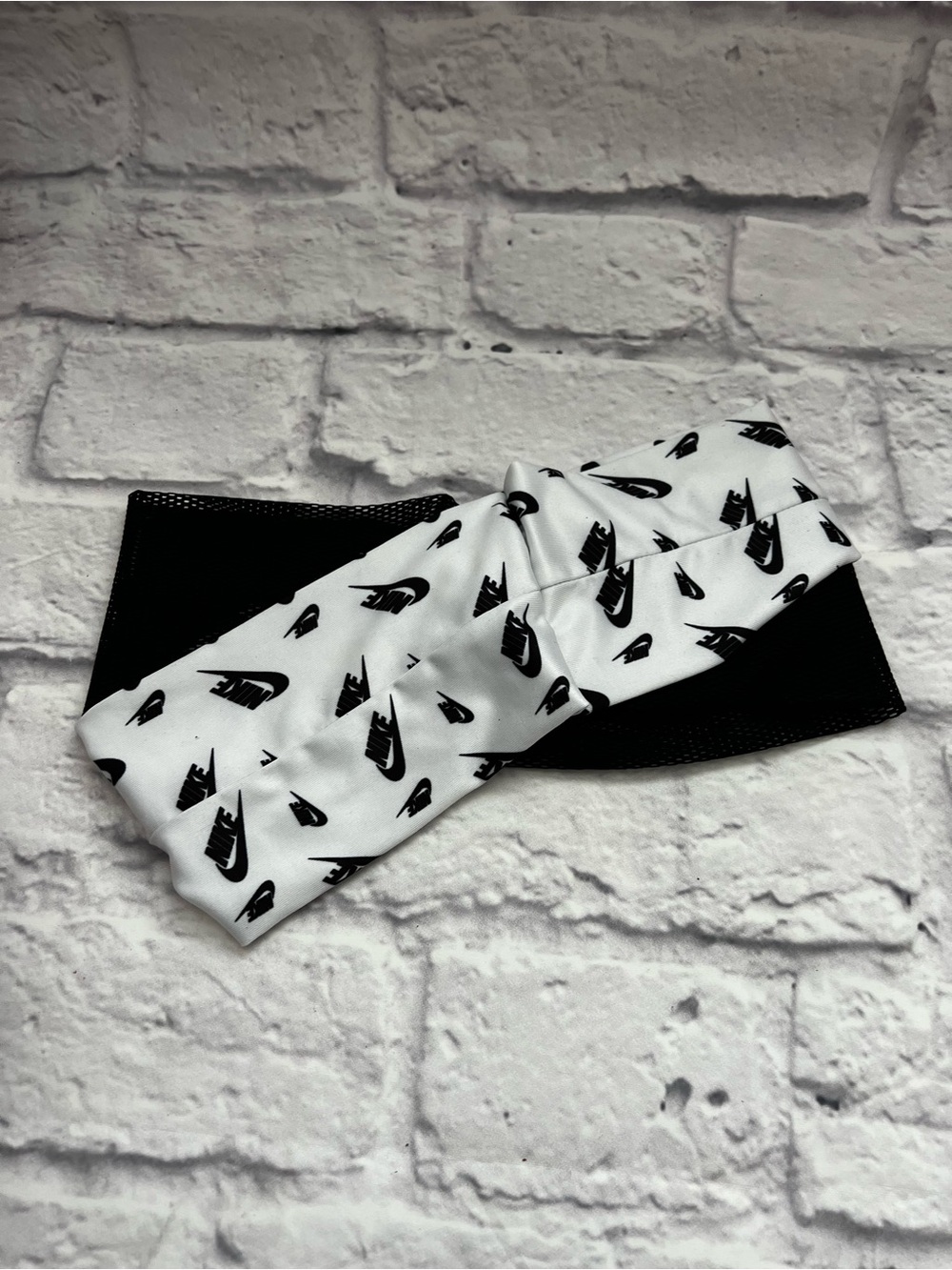 Nike Black & White Logo Twist Headband